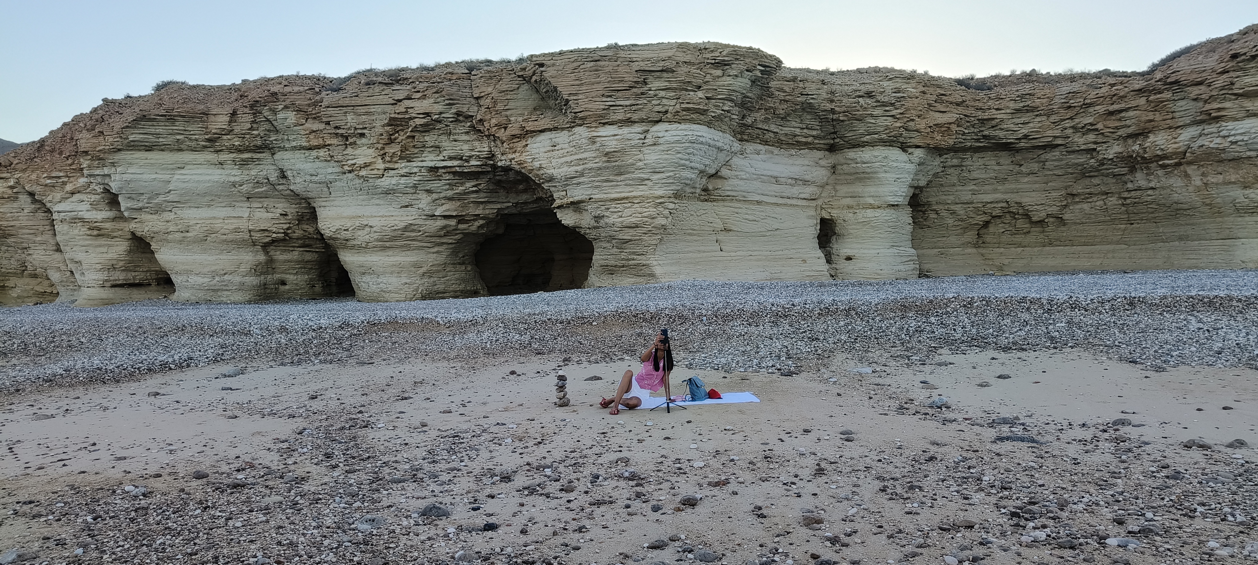 Pankhuri setting up our tripod at the Tiwi beach, to give us some great timelapses of the evening