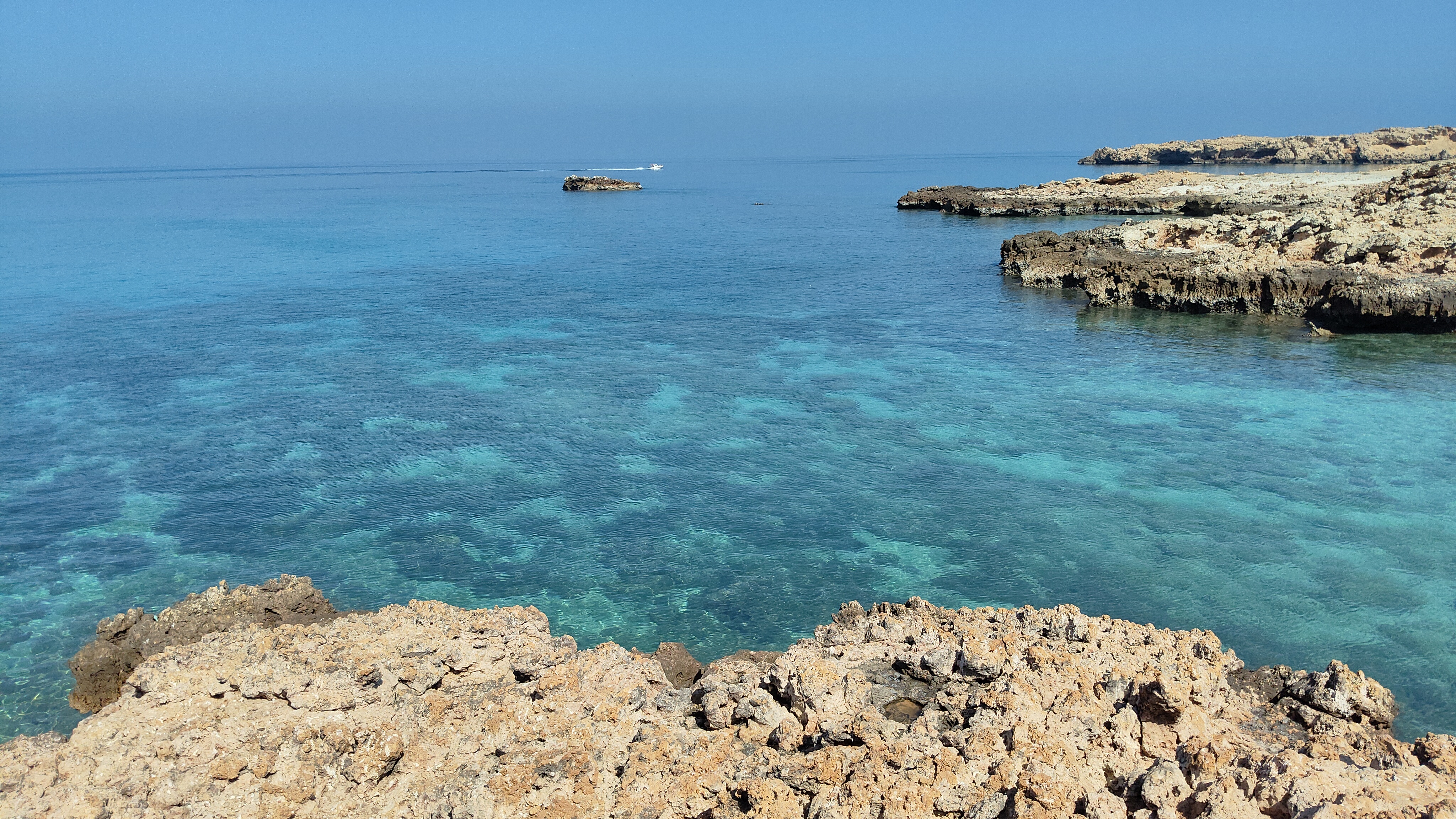 yet another stunning view of the turquoise blue waters of the Arabian Ocean